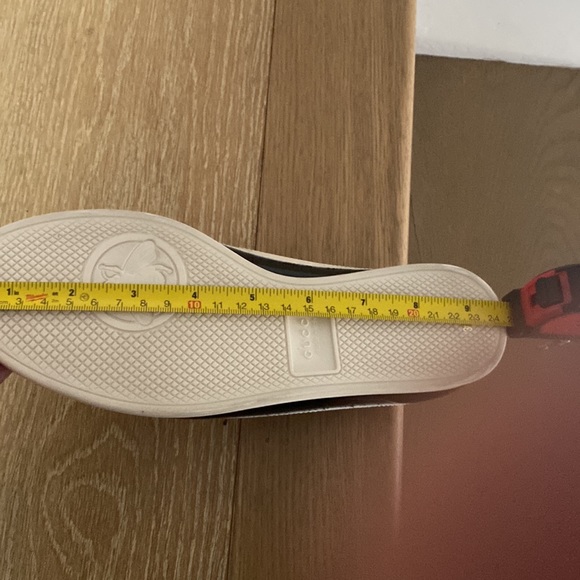 GUCCI/Women’s/Black/Falacer/Butterfly/size 6 1/2 - Picture 10 of 10